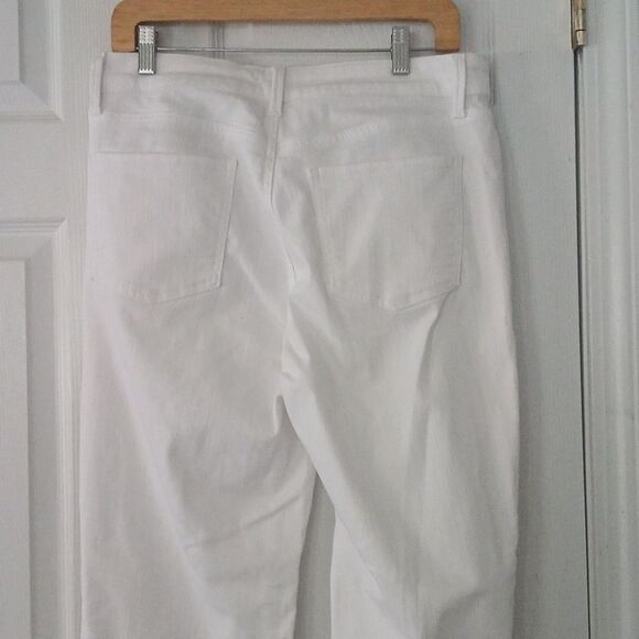 Talbots white Curvy Barely Boot Jeans  Sz 10 NWOT - Picture 6 of 9